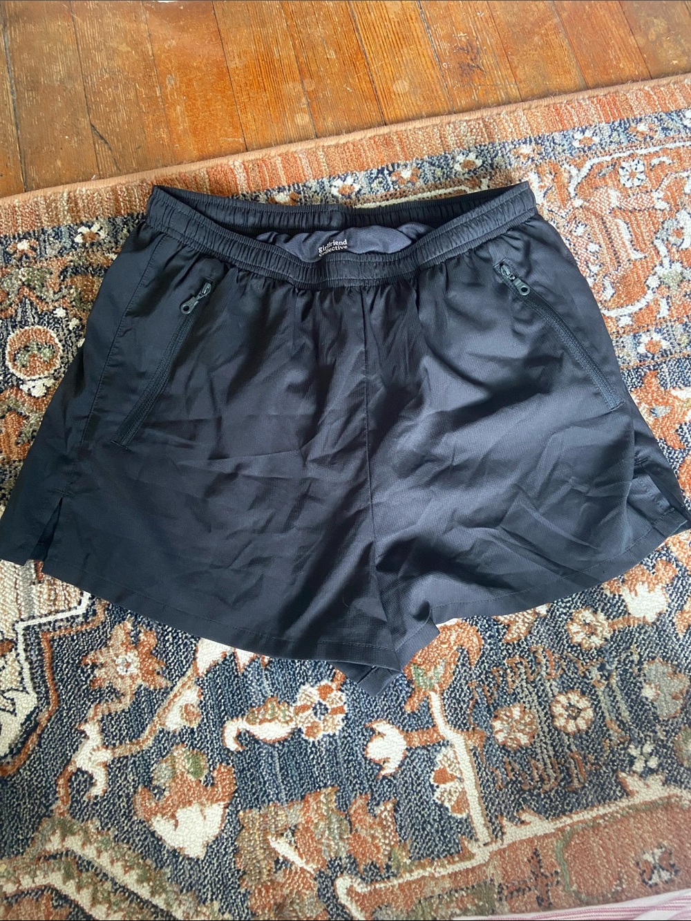 Girlfriend Collective - Women’s Black Athletic Shorts with Zip Pockets